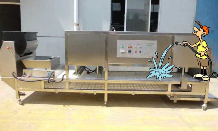 A New Style WASHABLE Cereal Bar Forming Machine is Working